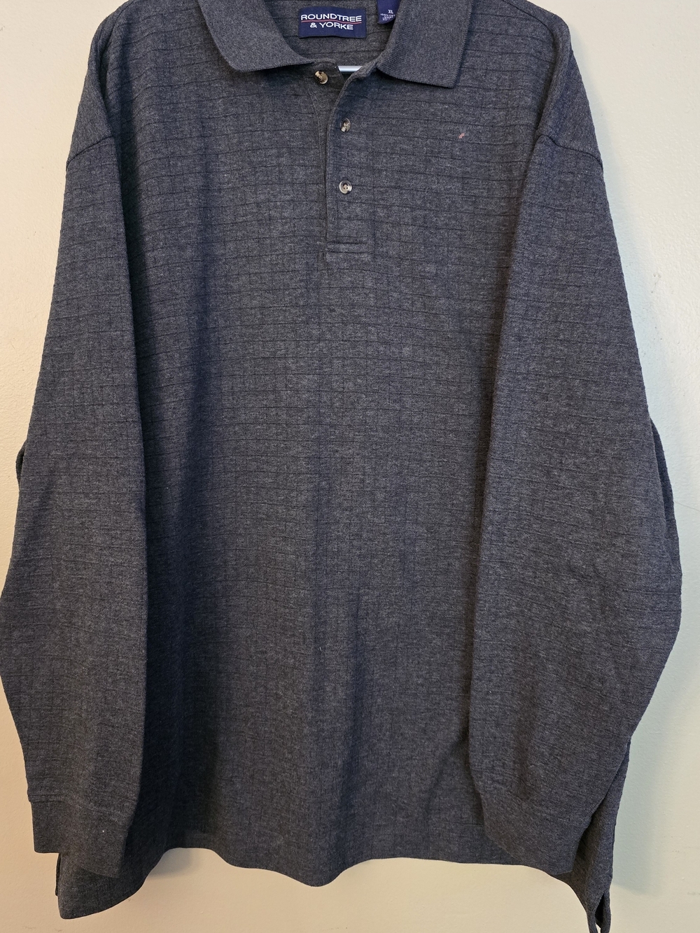 Roundtree & Yorke Men's Long Sleeve Polo in Charcoal Gray